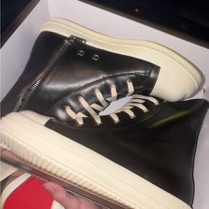 Rick Owens Ramone Sneaker in Black